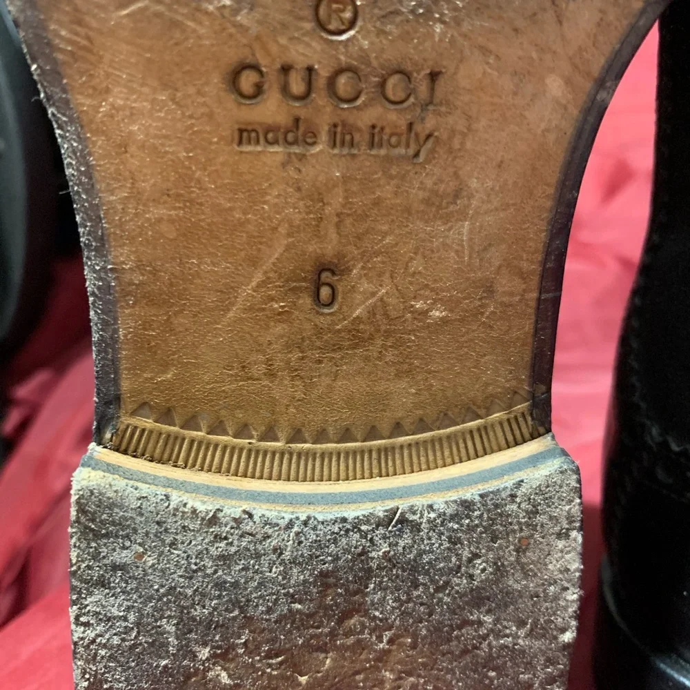 *GUCCI* STRAND LEATHER WINGTIP CHELSEA BOOTS - Picture 5 of 5